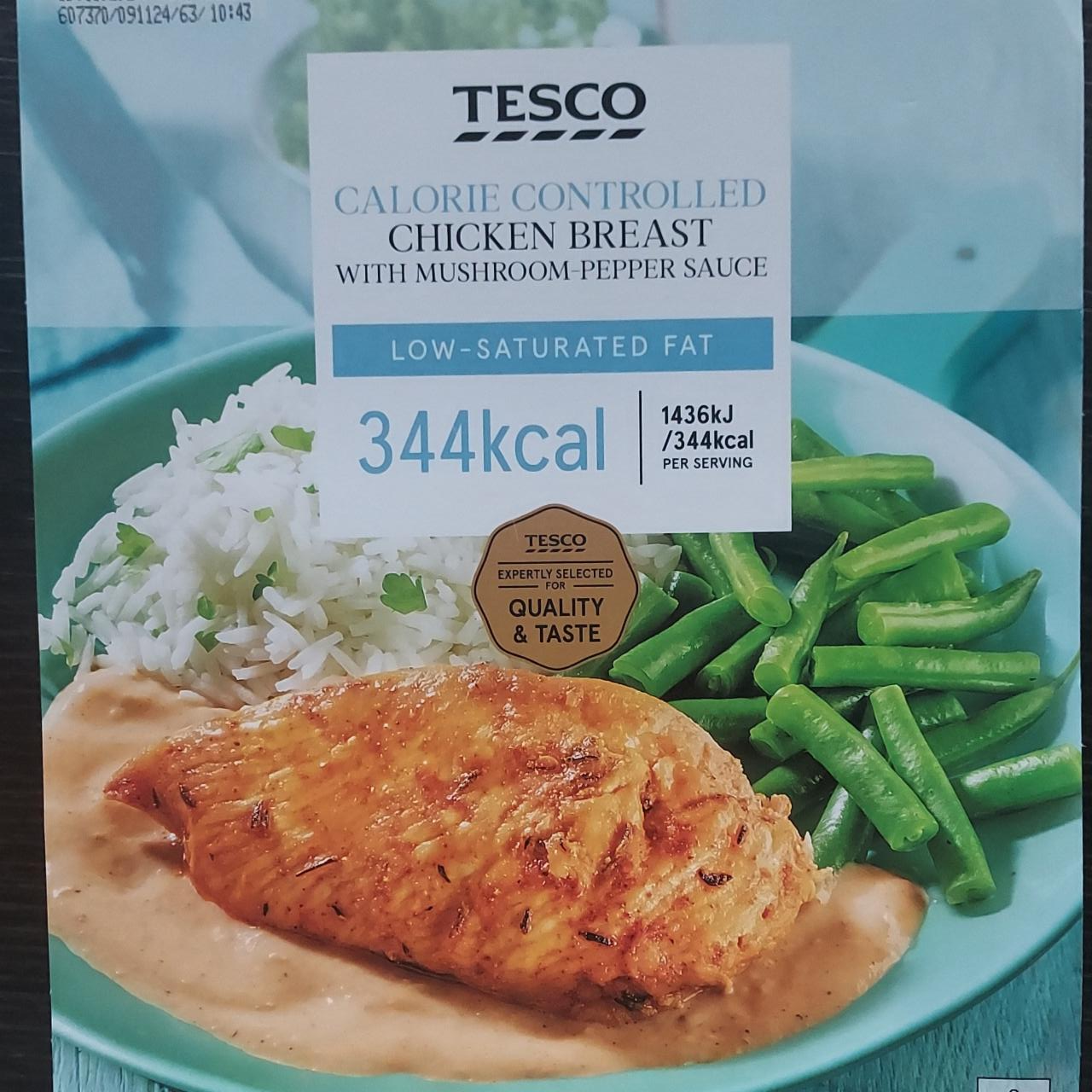 Zdjęcia - Calorie controlled chicken breast with mushroom pepper sauce Tesco