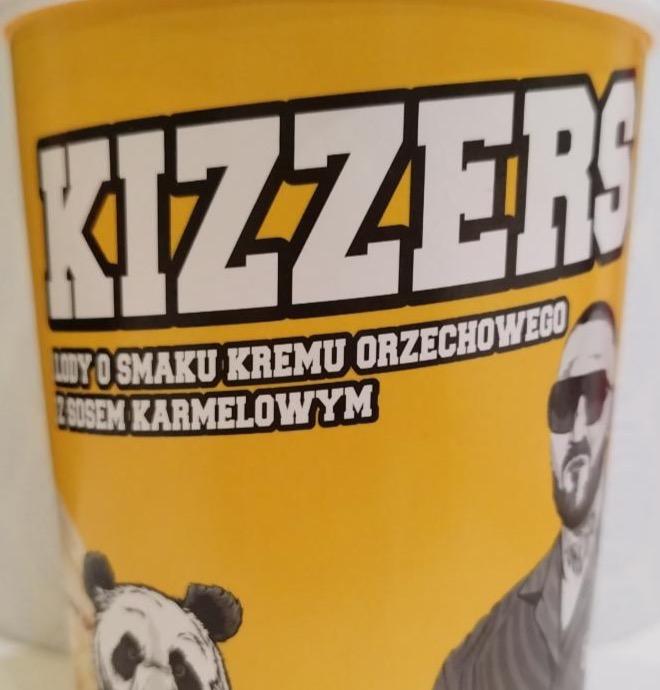 Zdjęcia - Lody o smaku kremu orzechowego z sosem karmelowym Kizzers