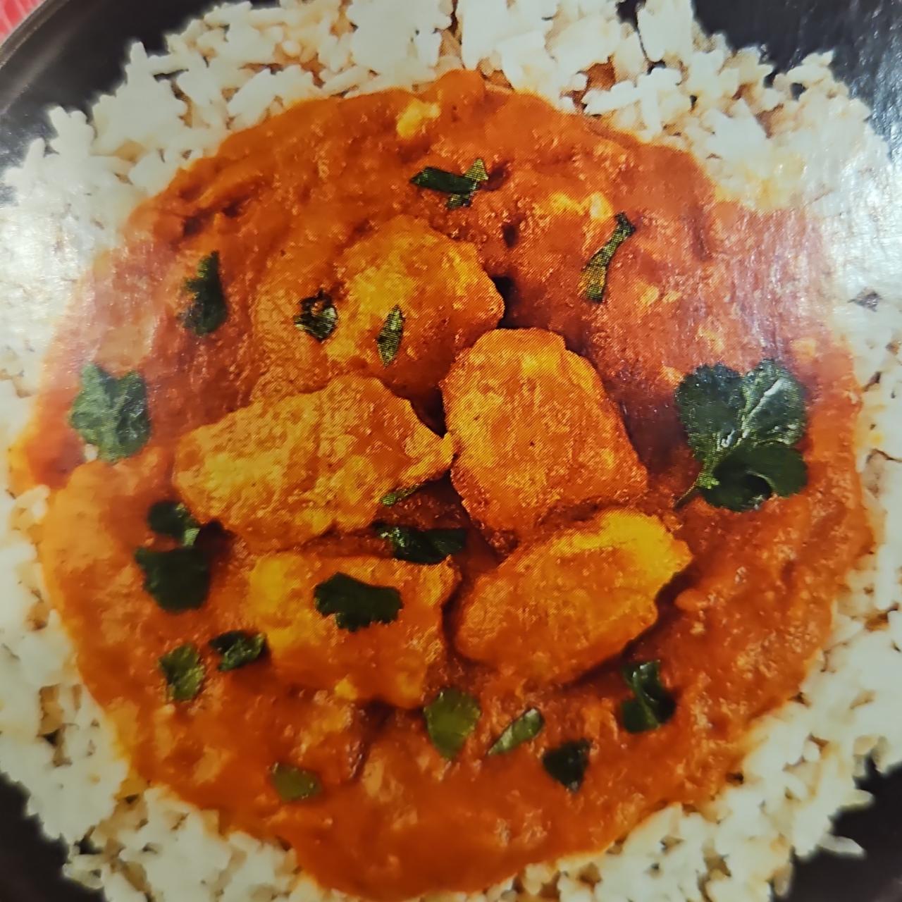 Zdjęcia - Butter chicken w stylu indyjskim z filetem kurczaka Żabka