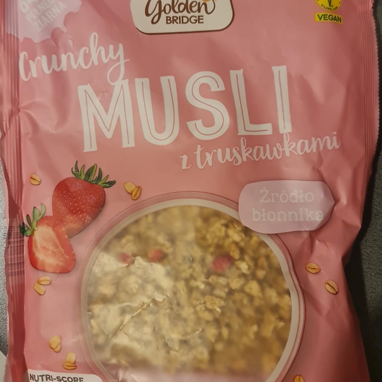 Zdjęcia - Crunchy musli z truskawkami Golden Bridge