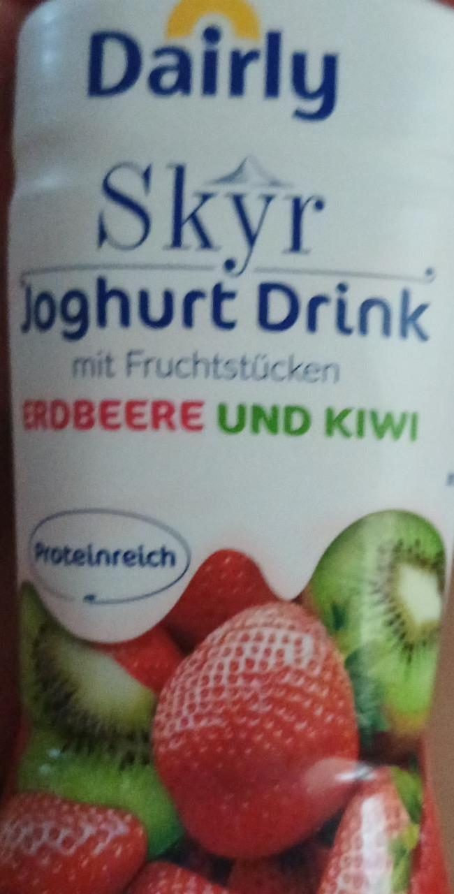 Zdjęcia - Skyr joghurt drink fruchtstücken erdbeere und kiwi Dairly