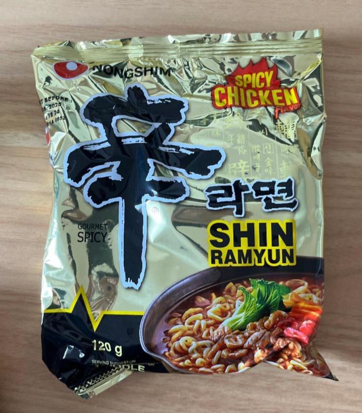 Zdjęcia - Shin ramyun spicy chicken Nongshim