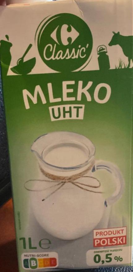 Zdjęcia - Mleko 0.5% uhtCarrefour