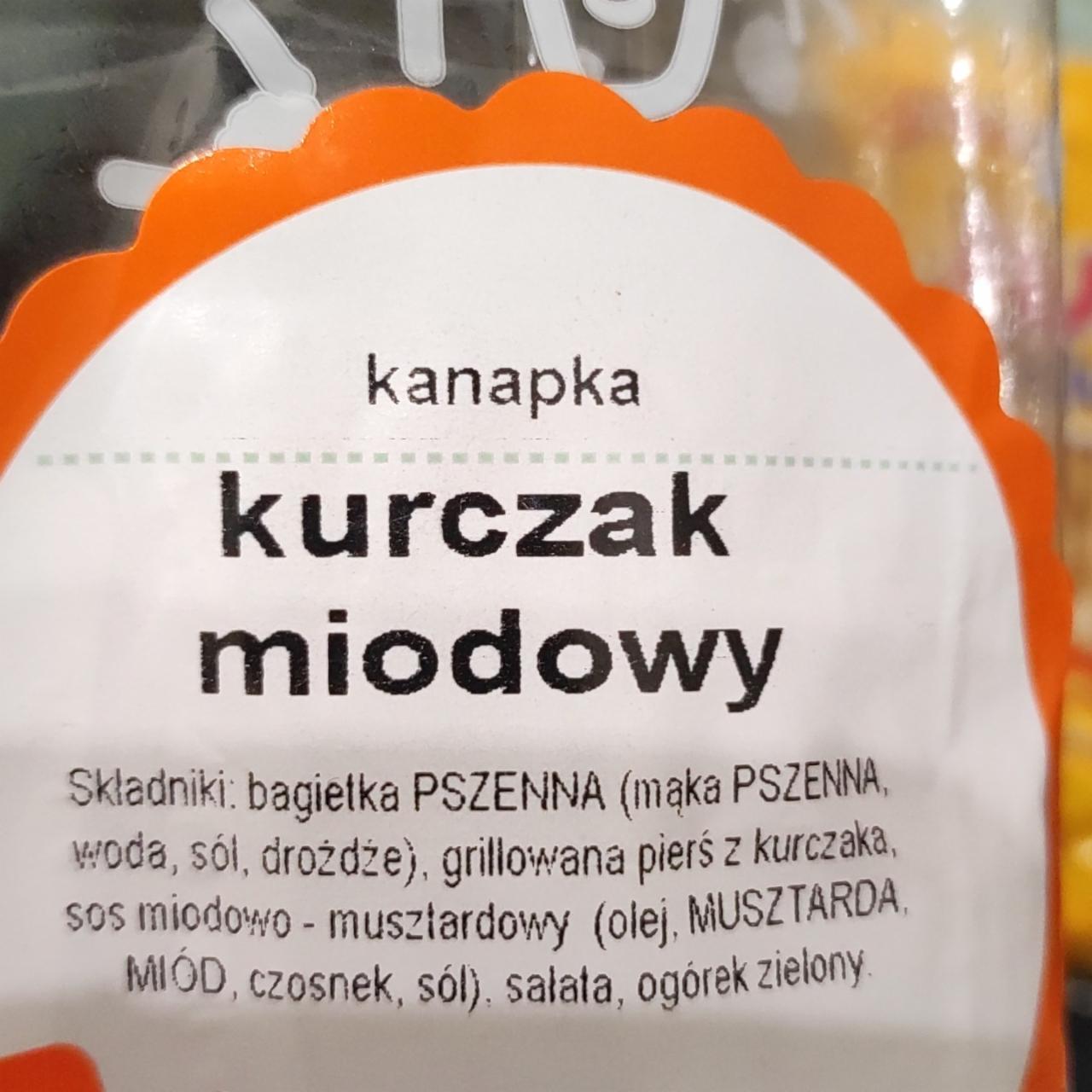 Zdjęcia - Kanapka kurczak miodowy Ślimak