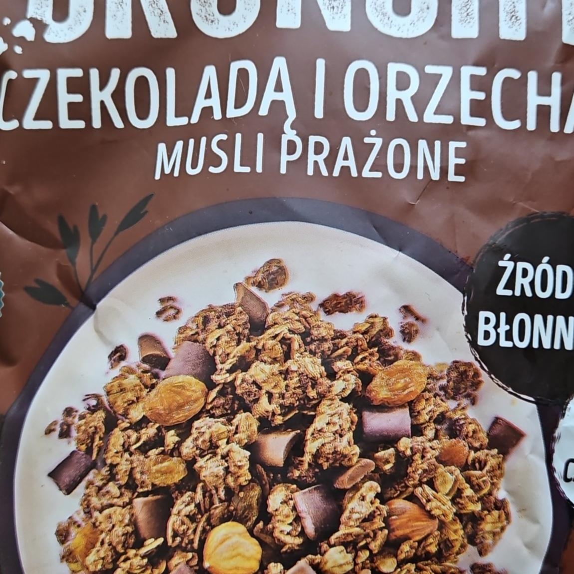 Zdjęcia - Crunchy z czekoladą i orzechami musli prażone Crownfield