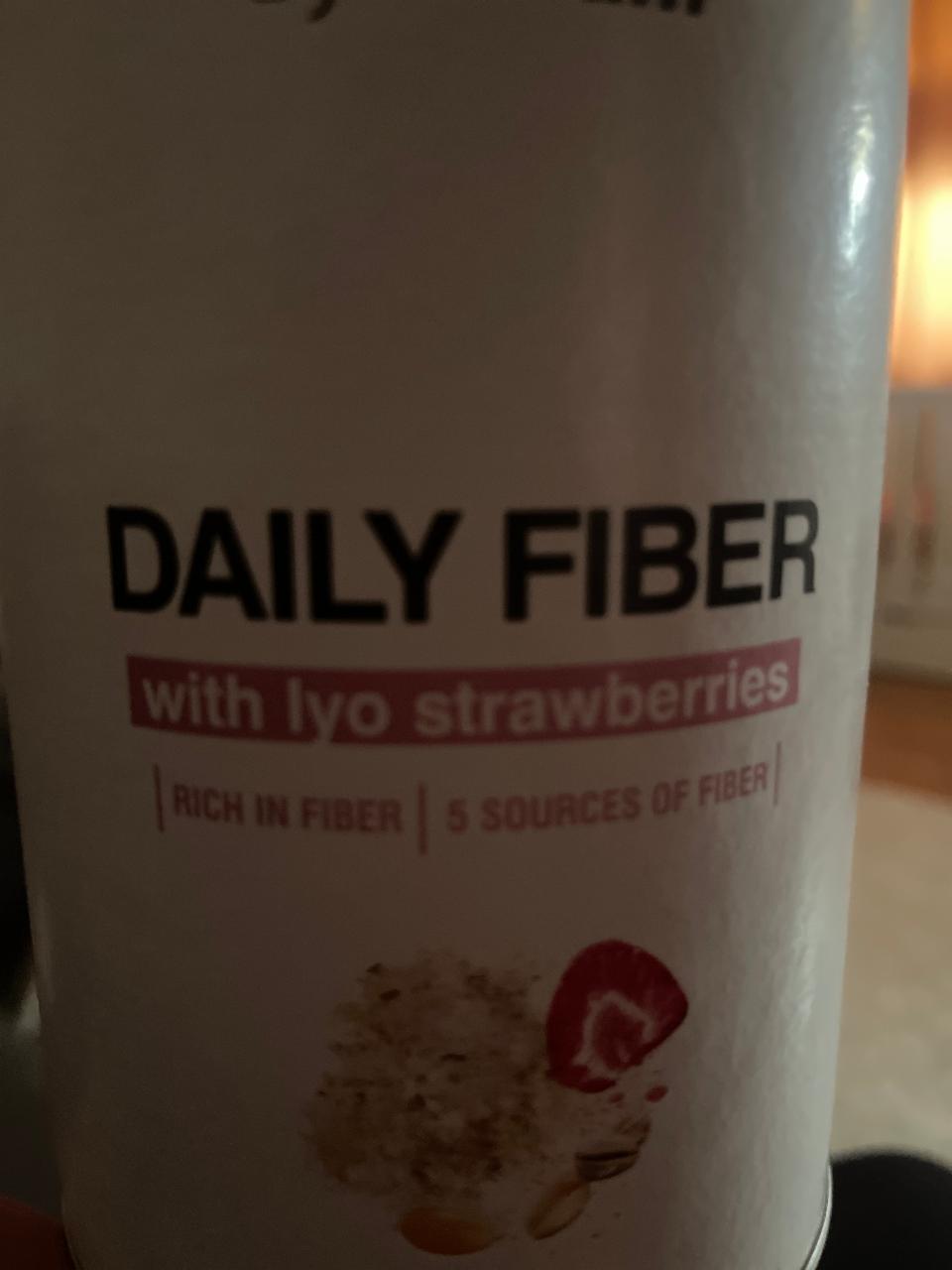 Zdjęcia - Daily fiber with lyo strawberries GymBeam