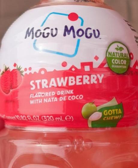 Zdjęcia - Strawberry flavored drink with nata de coco Mogu Mogu