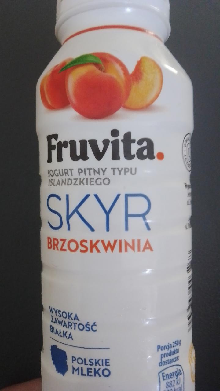 Zdjęcia - Jogurt pitny typu islandzkiego Skyr brzoskwinia FruVita