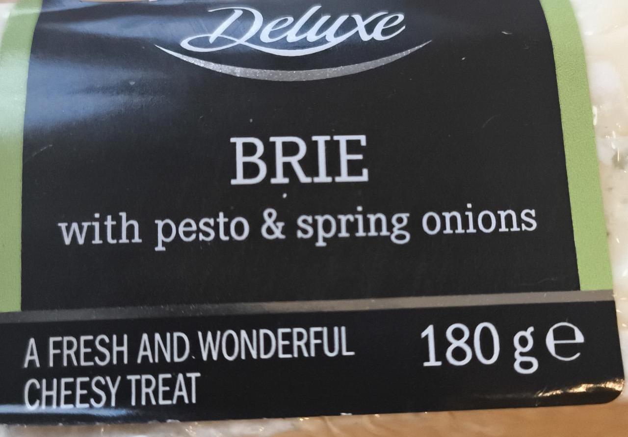 Zdjęcia - Brie with pesto & spring onions Deluxe