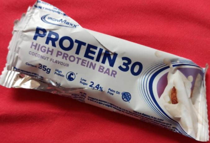 Zdjęcia - PROTEIN 30 High Protein Bar Coconut IronMaxx