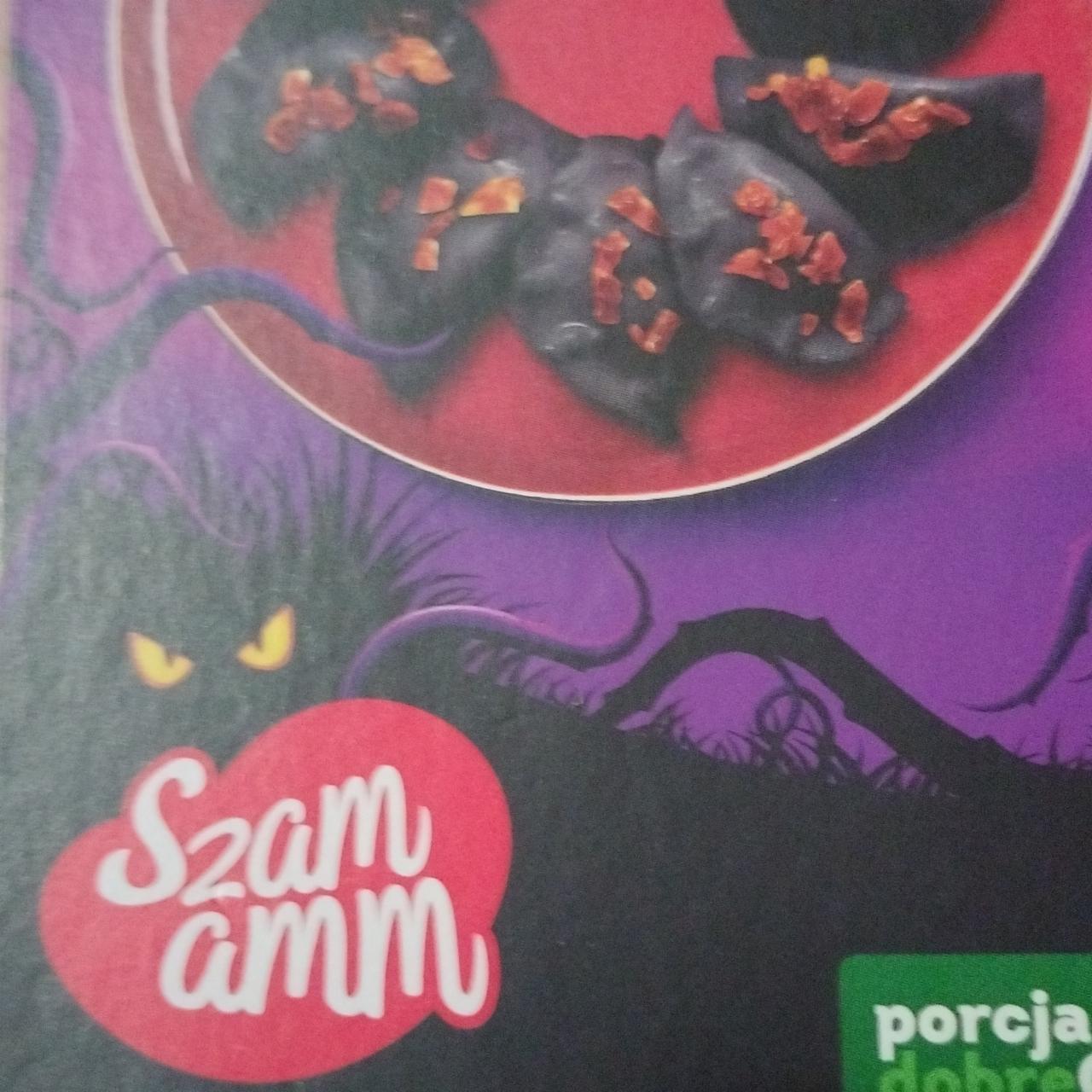 Zdjęcia - Halloween vampierogi z kurczakiem i smażoną cebulką Szam amm