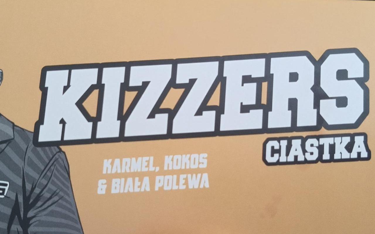 Zdjęcia - Ciastka karmel, kokos i biała polewa Kizzers