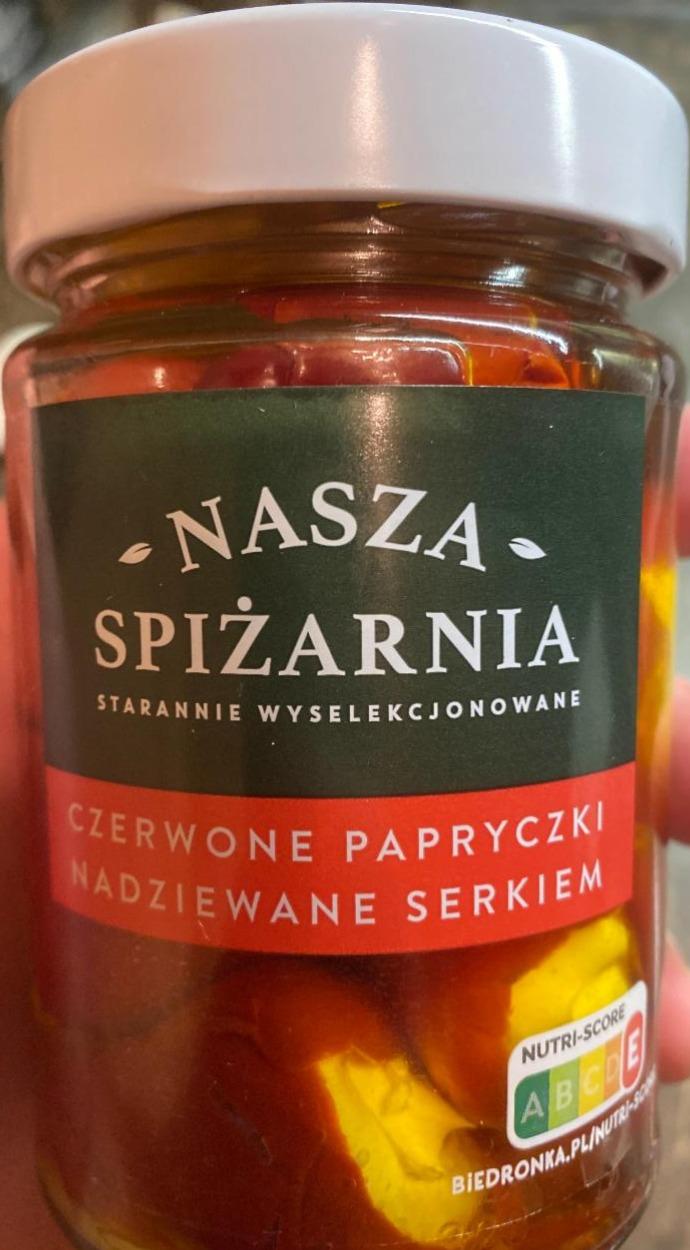 Zdjęcia - czerwone papryczki nadziewane serkiem Nasza spiżarnia