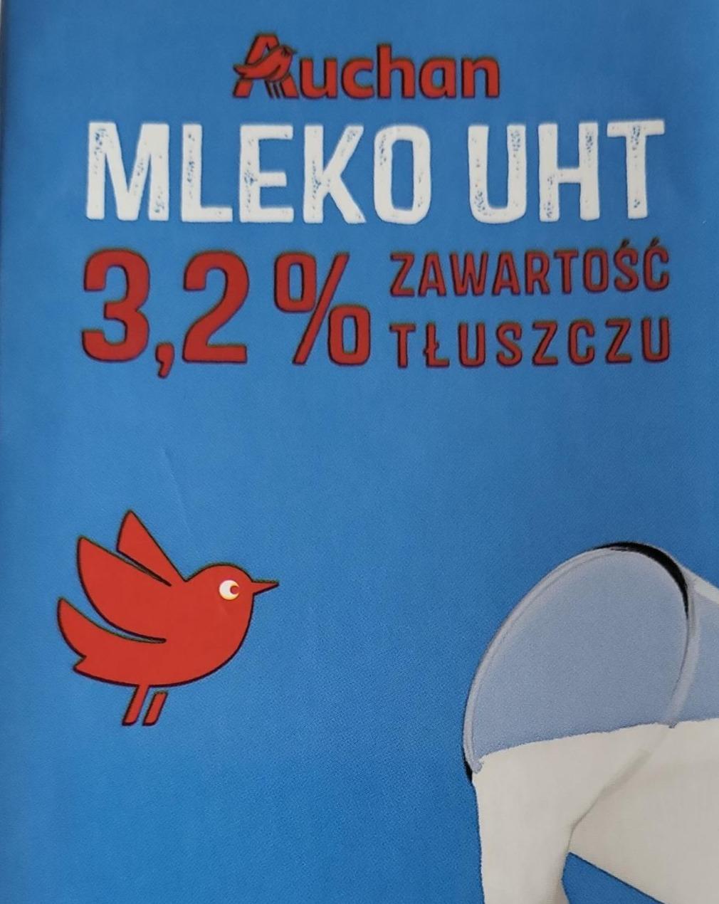 Zdjęcia - Mleko uht zawartość tluszczu 3,2% Auchan